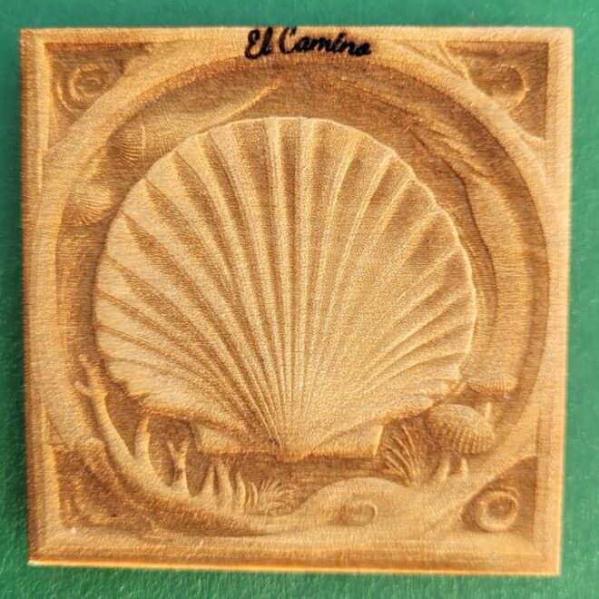 Concha del Camino en relieve – Diseño ornamental